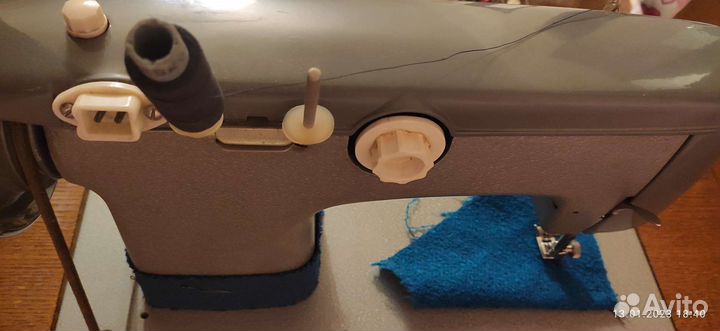 Швейная машина Чайка 2 кл 116-1 с тумбой