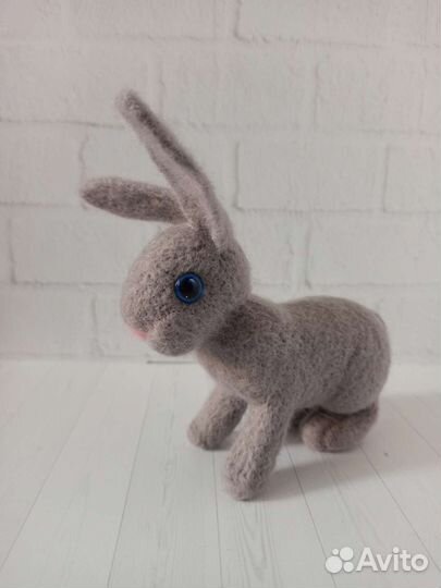 Кролик из шерсти