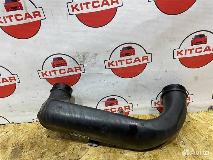 Патрубок интеркулера LR Freelander 2