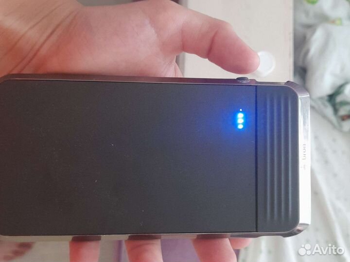 Повербанк bron