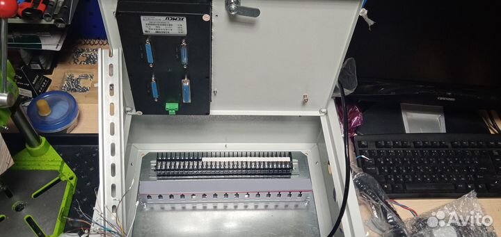 XC609M контроллер сверлильно-фрезерный, 6 осей