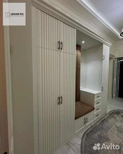 Шкаф распашной с фрезерованными фасадами