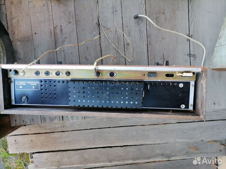 Проигрыватель мелодия-стерео