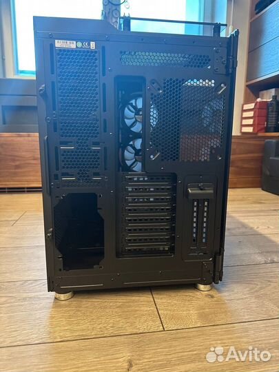 Корпус Corsair Crystal Series 680X RGB