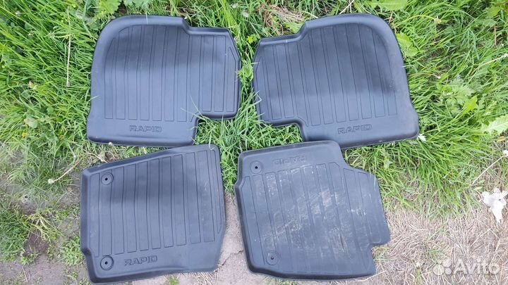 Автомобильные коврики Skoda Rapid