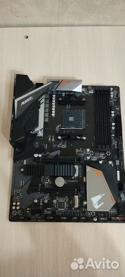 Gigabyte b450 aorus elite