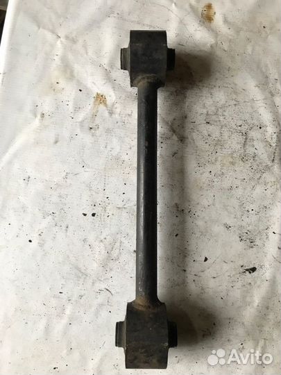 Рычаг подвески задний Mitsubishi Delica D2