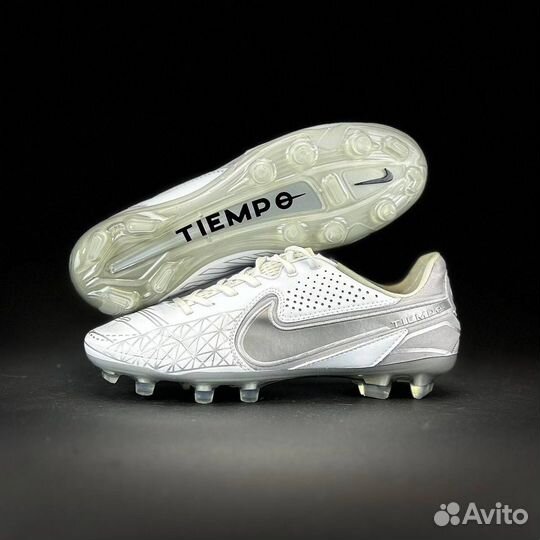 Футбольные бутсы Nike Tiempo Legend 9