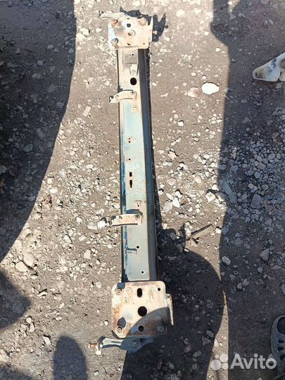 Усилитель переднего бампера Ford Focus 1 фокус