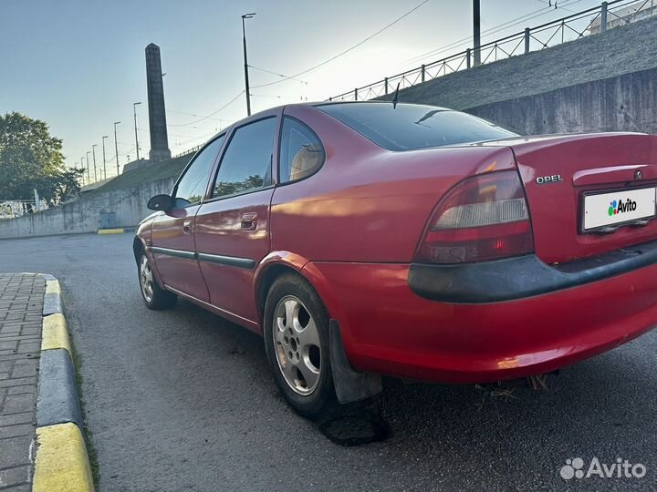 Opel Vectra 2.0 МТ, 1996, 300 000 км