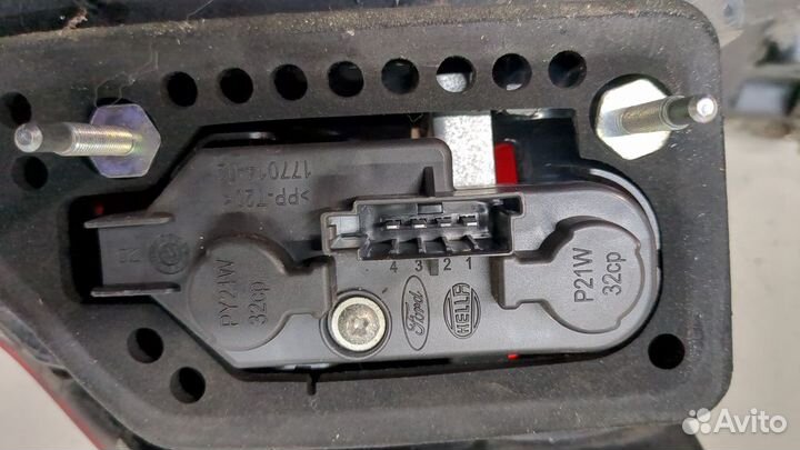 Фонарь (задний) правый Ford Galaxy