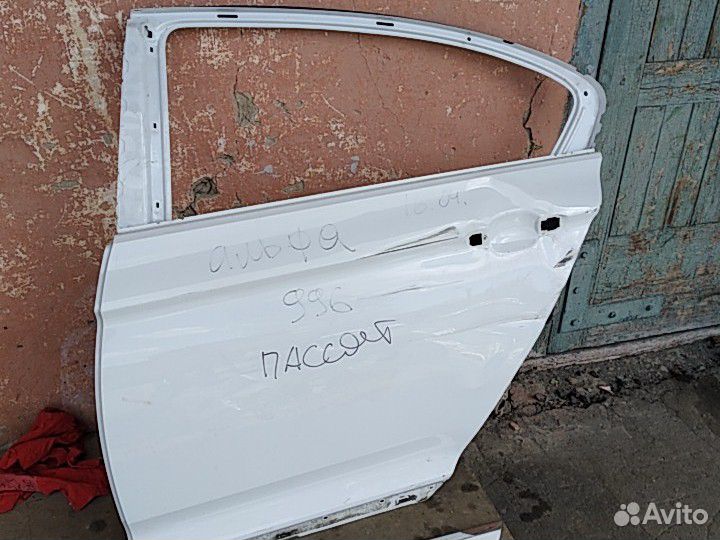 Дверь задняя левая Volkswagen Passat B8