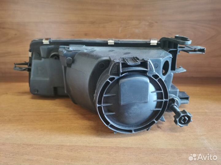 Фара правая Opel Vectra A 1988-1992