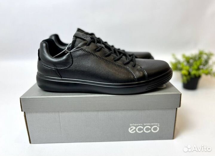 Кроссовки Ecco легкие