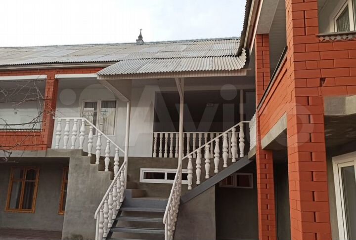 Дом 330,1 м² на участке 11,7 сот.