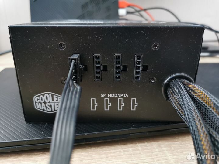 Блок питания Cooler master g650m