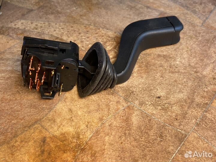 Переключатель подрулевой правый