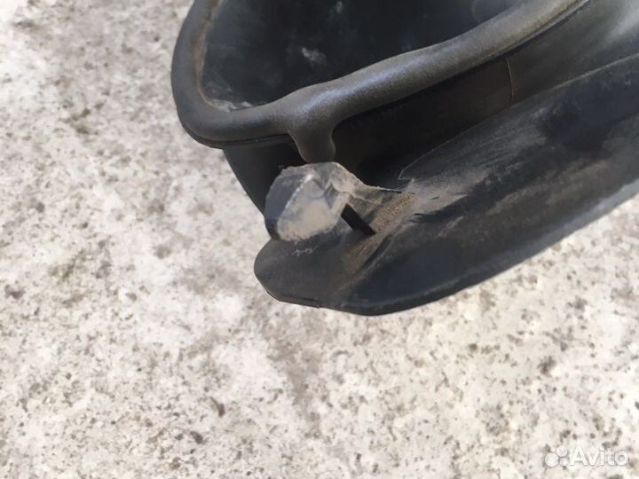 Воздухозаборник Peugeot 307 (2900)