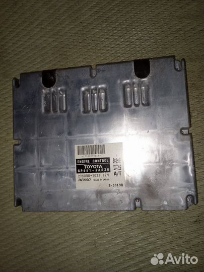 Блок управления efi Toyota Crown JZS175 2jzfse