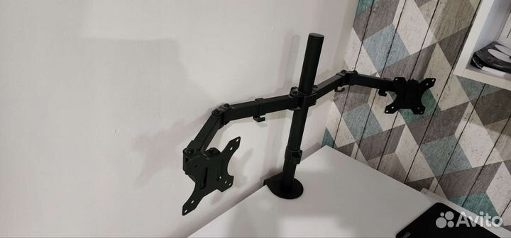 Кронштейн для мониторов