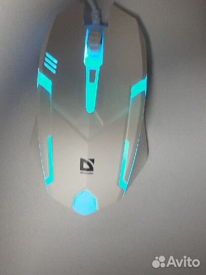 Игровая клавиатура и мышь с игровой коврик