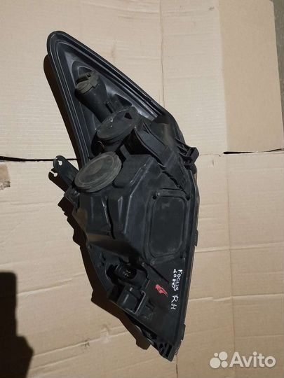 Форд Фокус 2 рестайлинг фара правая