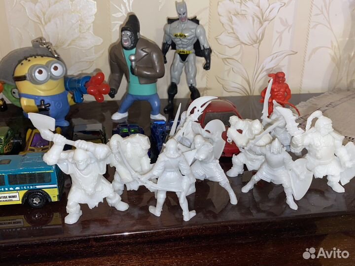 Игрушки отдам пакетом