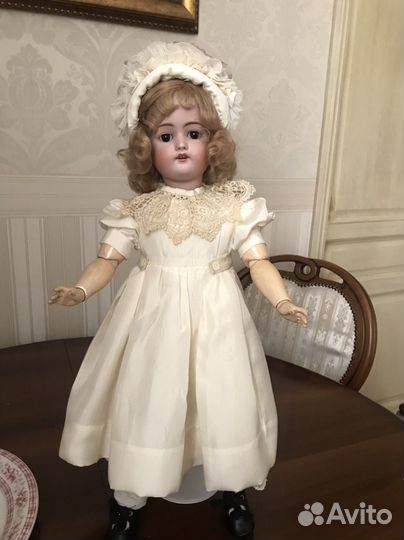Кукла фарфоровая антикварная