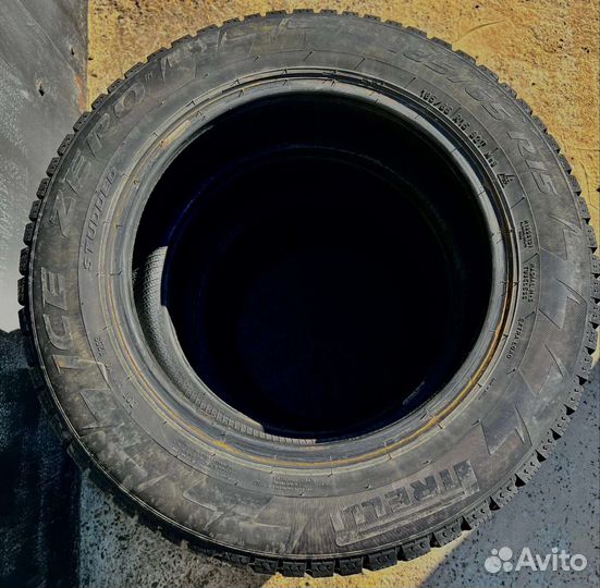 Pirelli Ice Zero 185/65 R15