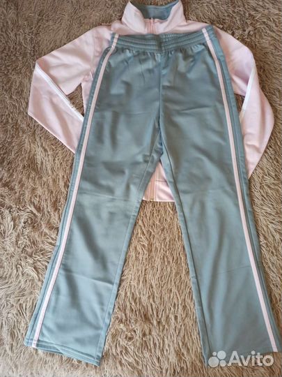 Спортивный костюм для девочки 146-158
