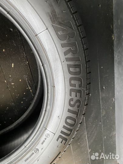 Bridgestone Alenza H/L 33 225/60 R18