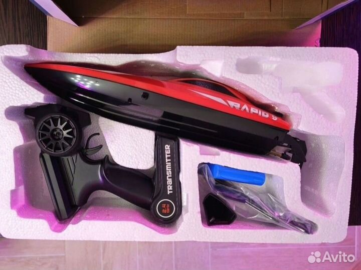 Катер на пульте управления rapid