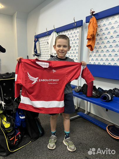 Тренер по хоккею