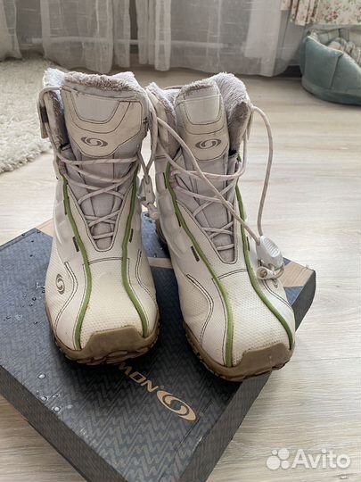 Ботинки женские зимние 39 размера salomon