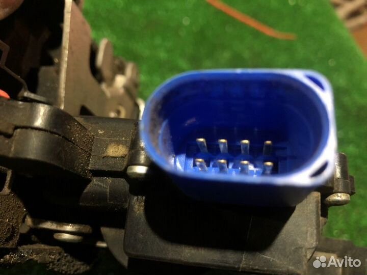 Замок двери передний правый Fabia Polo Transporter