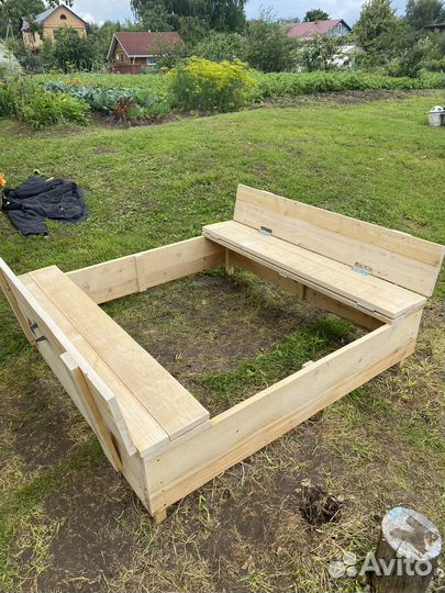 Песочница с крышкой