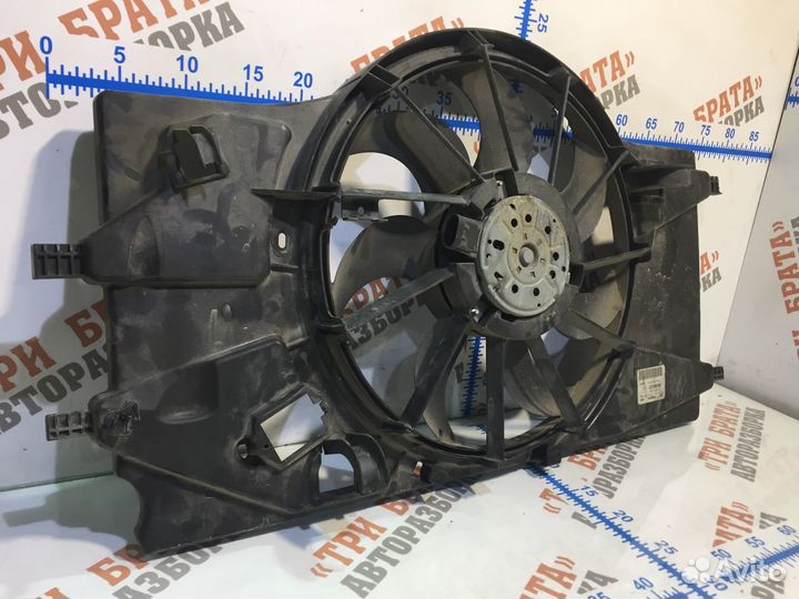 Рено Лагуна Вентилятор охлаждения