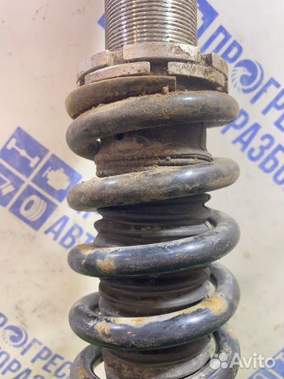 Амортизатор подвески задний левый Toyota Mark X