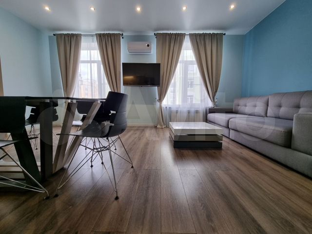 3-к. апартаменты, 90 м², 2/5 эт.