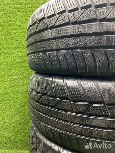 LingLong Green-Max Winter UHP 215/55 R17 94V