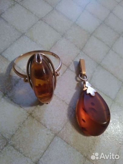 Изделия с янтарем СССР