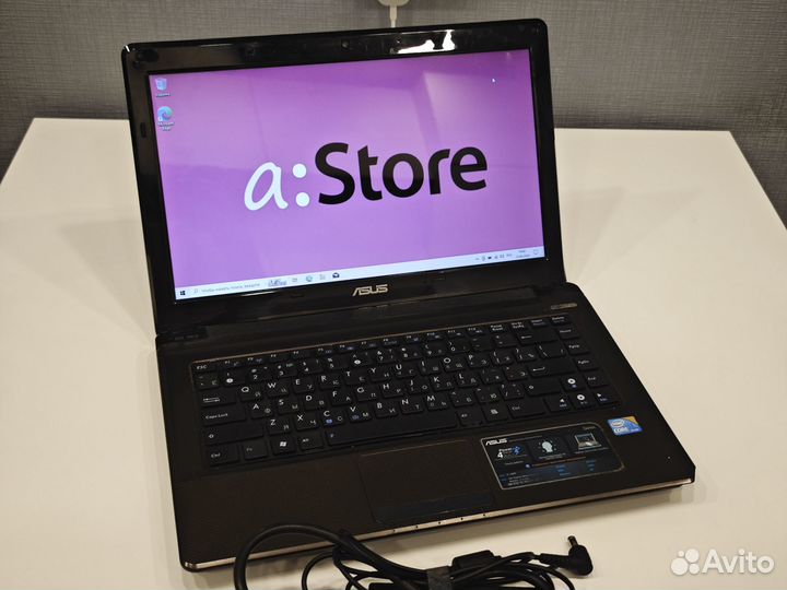 Ноутбук asus i3 SSD