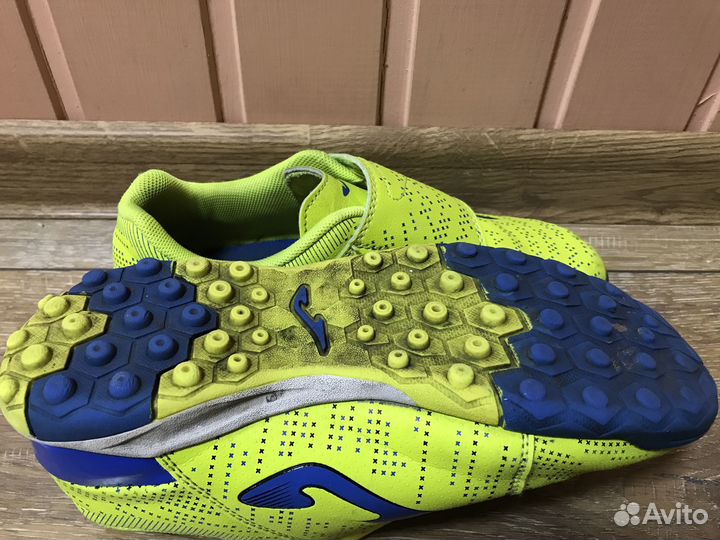 Бутсы футбольные р. 35