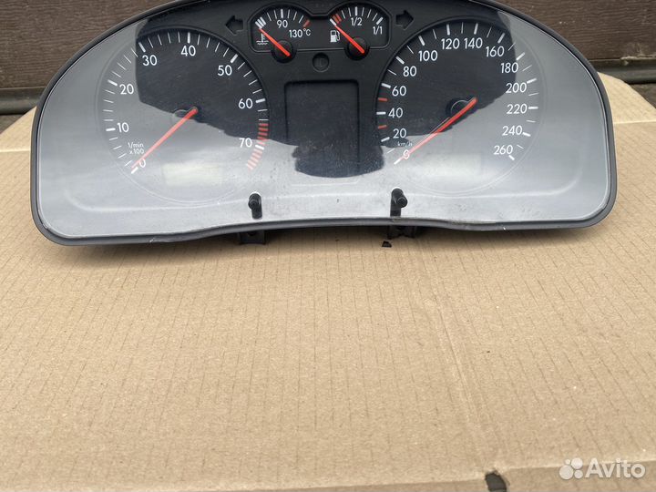 Панель приборов Volkswagen Passat B5