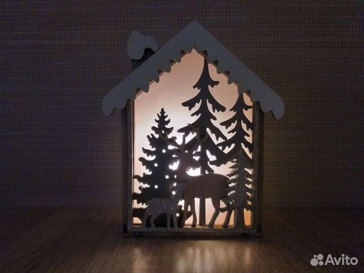 Новогодний домик с подсветкой