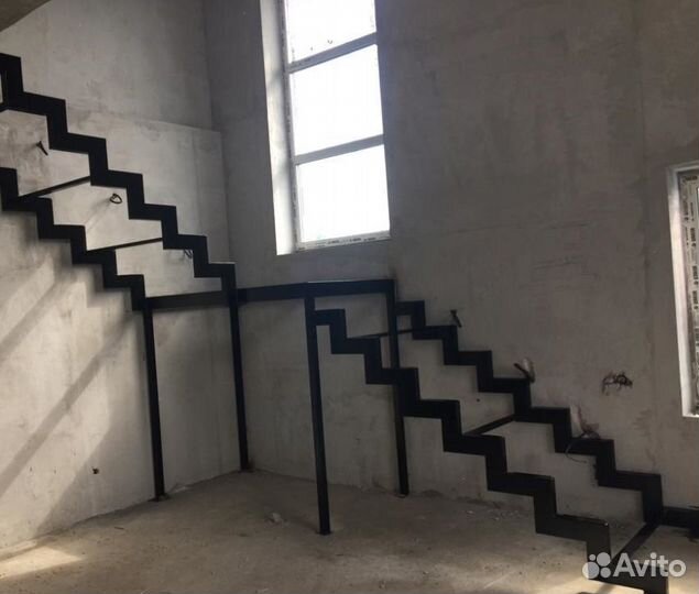 Лестница на второй этаж
