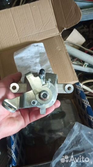 Суппорт тормозной Renault Scenic