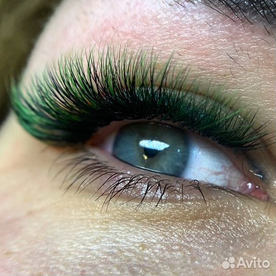 Наращивание ресниц и шугаринг