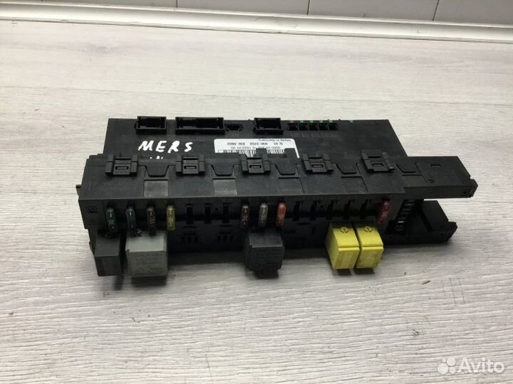 Блок предохранителей Mercedes-Benz C-Class 2.2