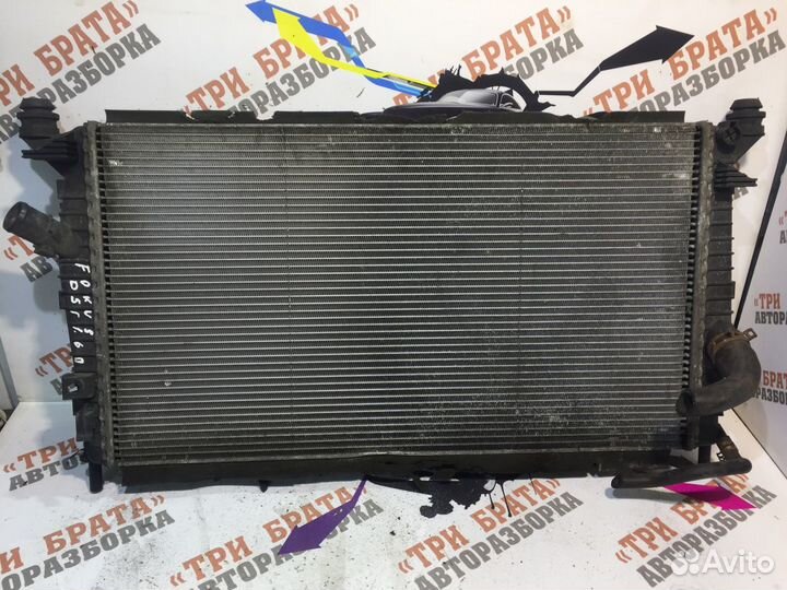 Форд Фокус Радиатор охлаждающей жидкости